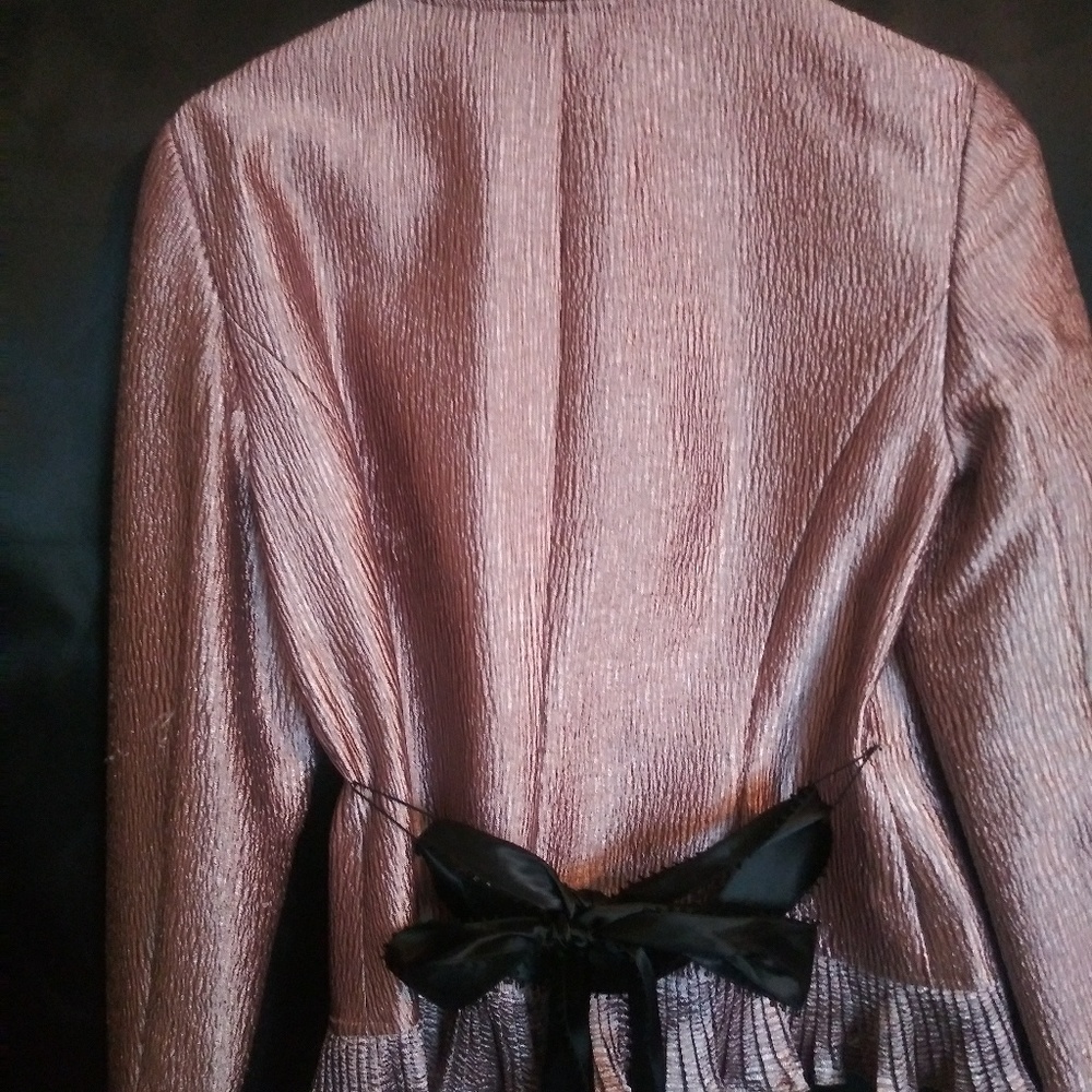 Blouse - Picture 2 of 3